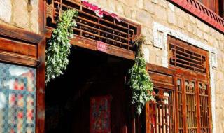 端午桃枝怎么挂 端午艾草怎么挂门上